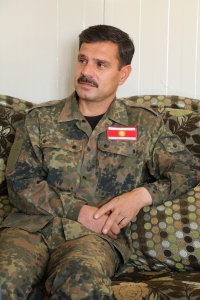 Haydar Şeşo, Kommandant der Verteidigungskraft von Êzîdxan, Hêza Parastina Êzîdxanê (HPÊ).
